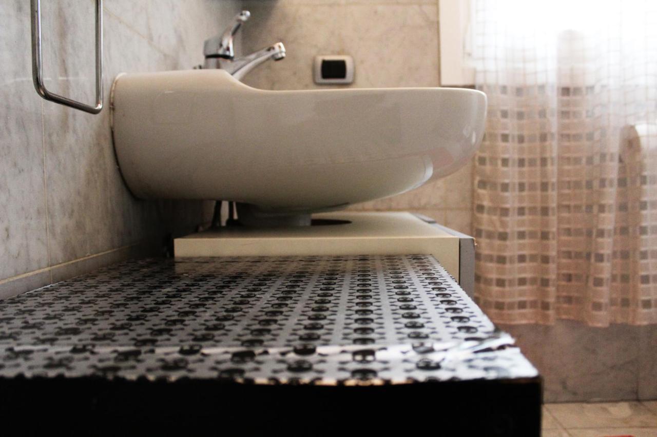 Sansiro47 Bed & Breakfast มิลาน ภายนอก รูปภาพ